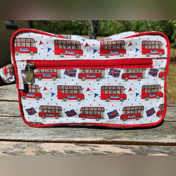 Milly Green British Design London Bus Travel Bag - Picture 1 of 7